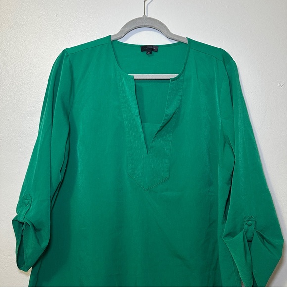 The Limited Emerald Green Tunic Top - Picture 2 of 4